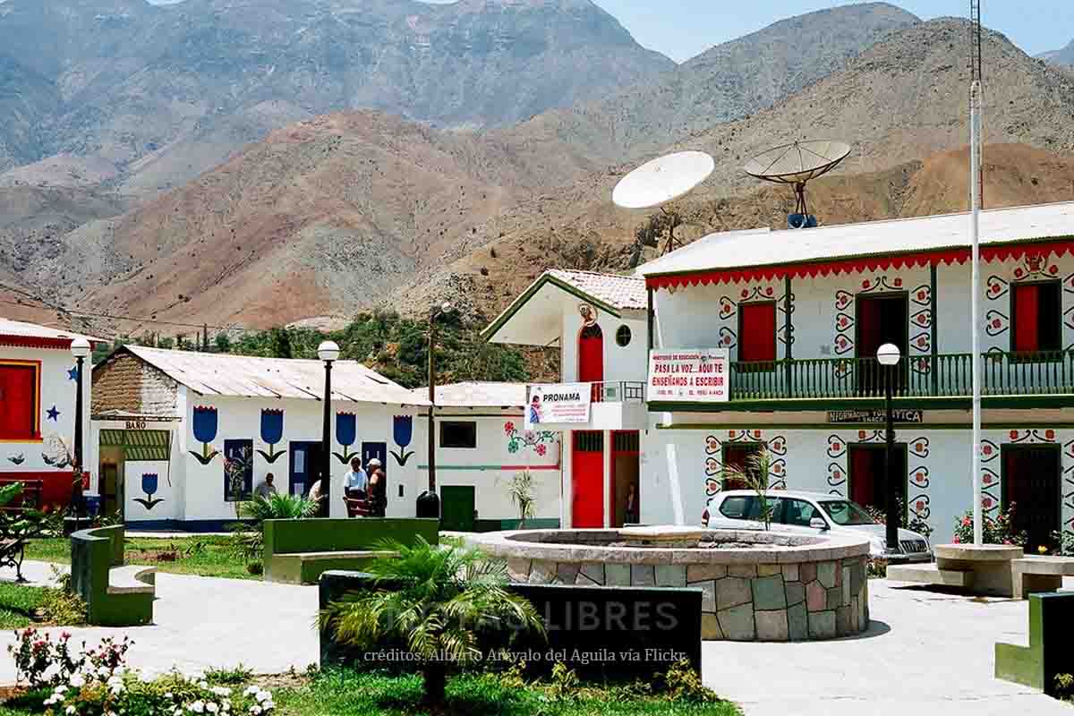 The town of Antioquía in the Lurín valley